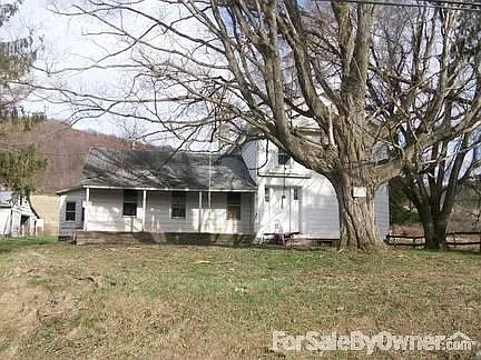198 N Sanford Rd photo 1