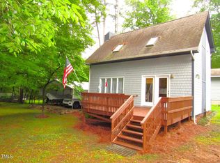 59 Pool Rock Shores Ln, Henderson, NC 27537