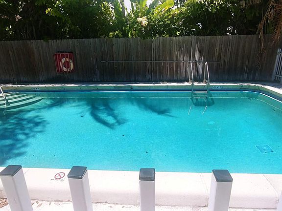2nd image of 1610 NE 3rd Ct APT 1