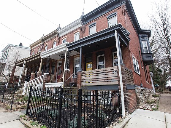 2nd image of 301 Leverington Ave