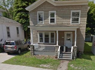 16 John St, Oswego, NY 13126