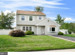 30 Misty Morn Ln, Ewing, NJ 08638