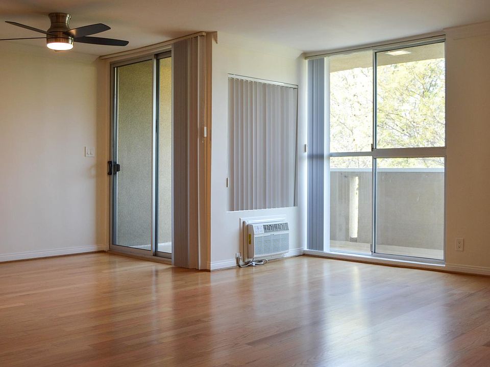 1st image of 616 N Flores St #304