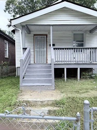 5651 Highland Ave Photo 1
