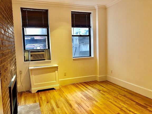 4th image of 70 Grove St #2X