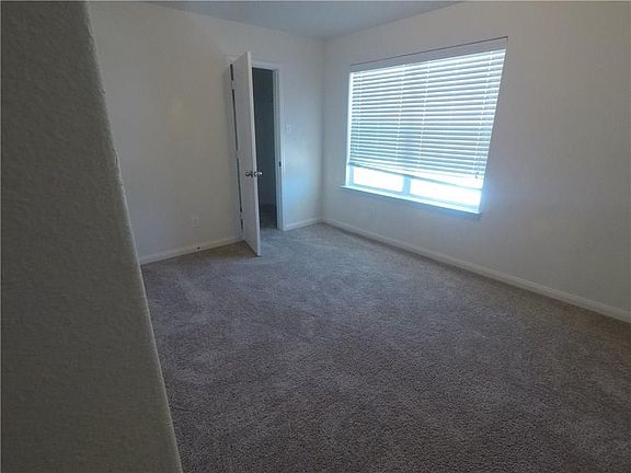 3rd image of 114 Harbor Dr Unit 219
