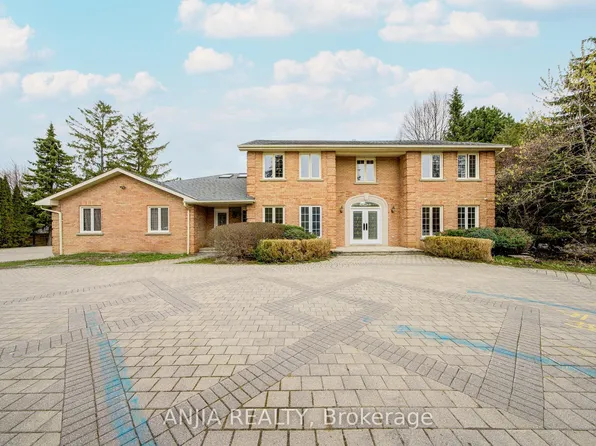 20 Country Estates Dr, Markham, ON L6C 1A4