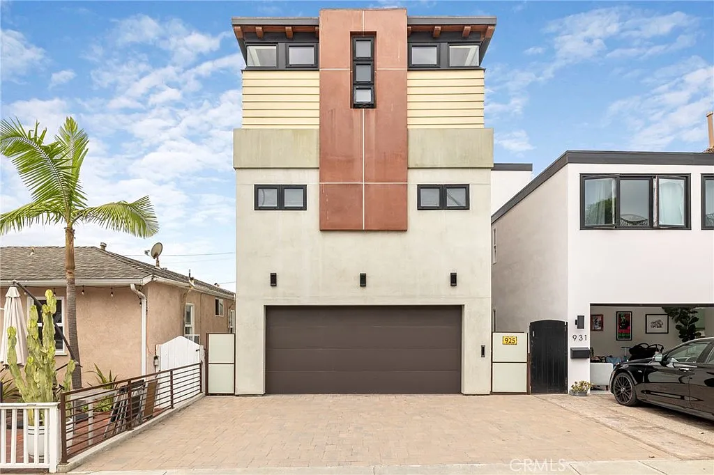 3 bed, 2.5 bath, 1672 sqft, $9,500 — Photo 2