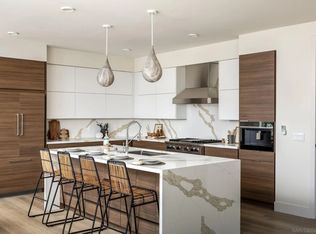 2501 State St #307, Carlsbad, CA 92008