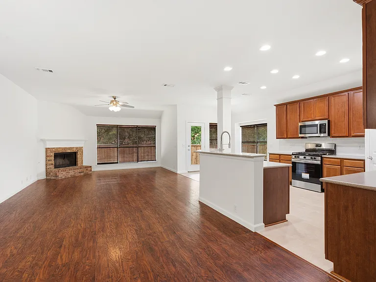 4529 Sheldon Trl — Photo 10