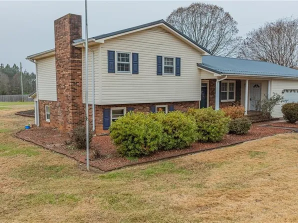 1347 Davie Academy Rd, Mocksville, NC 27028