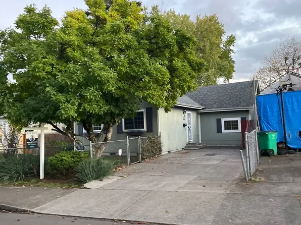 7822 SE Henry St, Portland, OR 97206