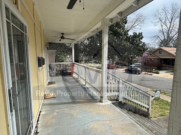 3rd image of 2008 Courtland Pl APT 1