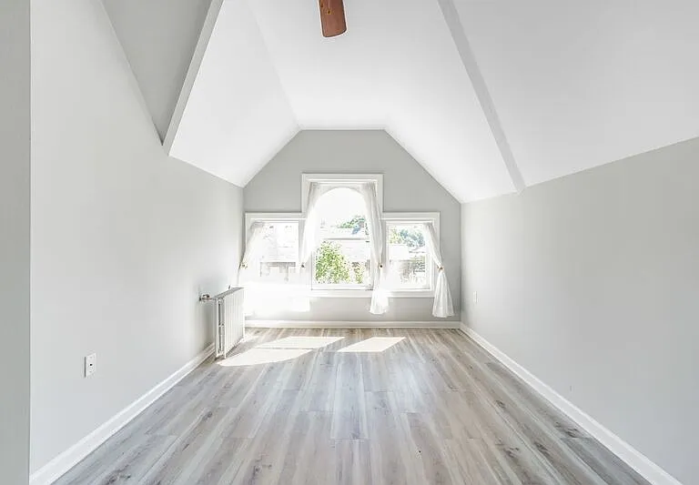 1122 Caroline St #4 — Photo 9