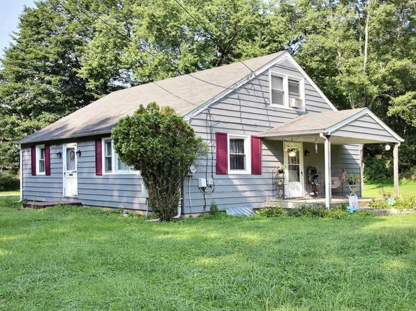 208 Monroe Heights Rd, East Stroudsburg, PA 18301