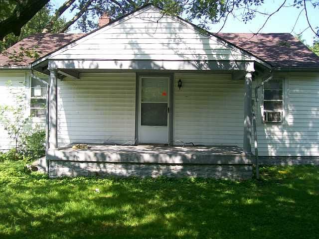 2nd image of 3828 N Ridgeview Dr