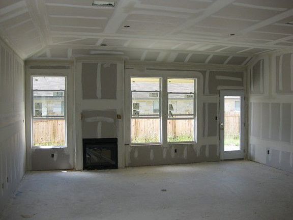 Family room with direct vent f/p