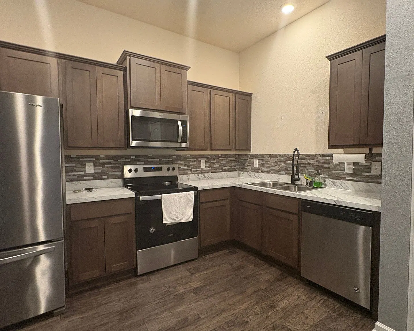 141 Teakwood Dr — Photo 3