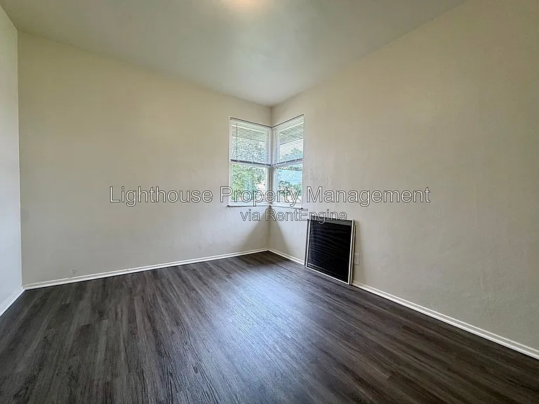 1205 Ottillia St SE #D — Photo 4