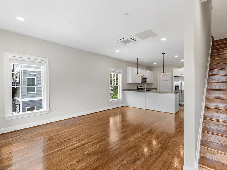 10 S Rowland St #3 — Photo 6