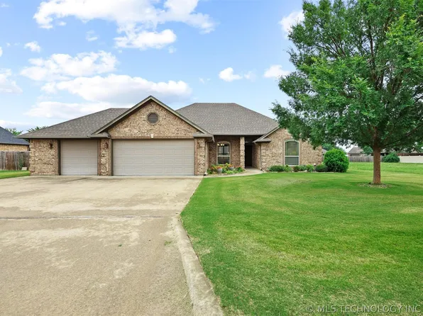 1002 Springfield Ct, Durant, OK 74701
