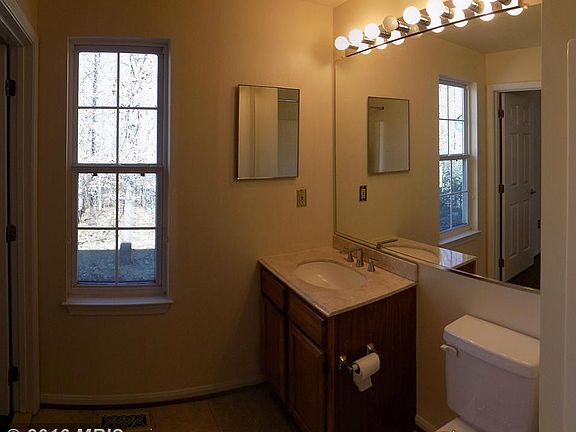5th image of 106 Quiet Waters Pl