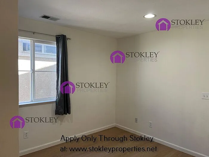 1 Addison Ct — Photo 56