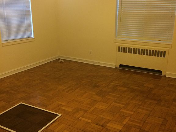 4th image of 103 Wakefield Avenue # 1 St Floor