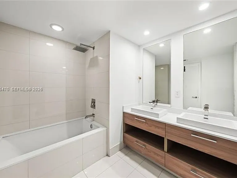 1300 S Miami Avenue Rd #3303 — Photo 12