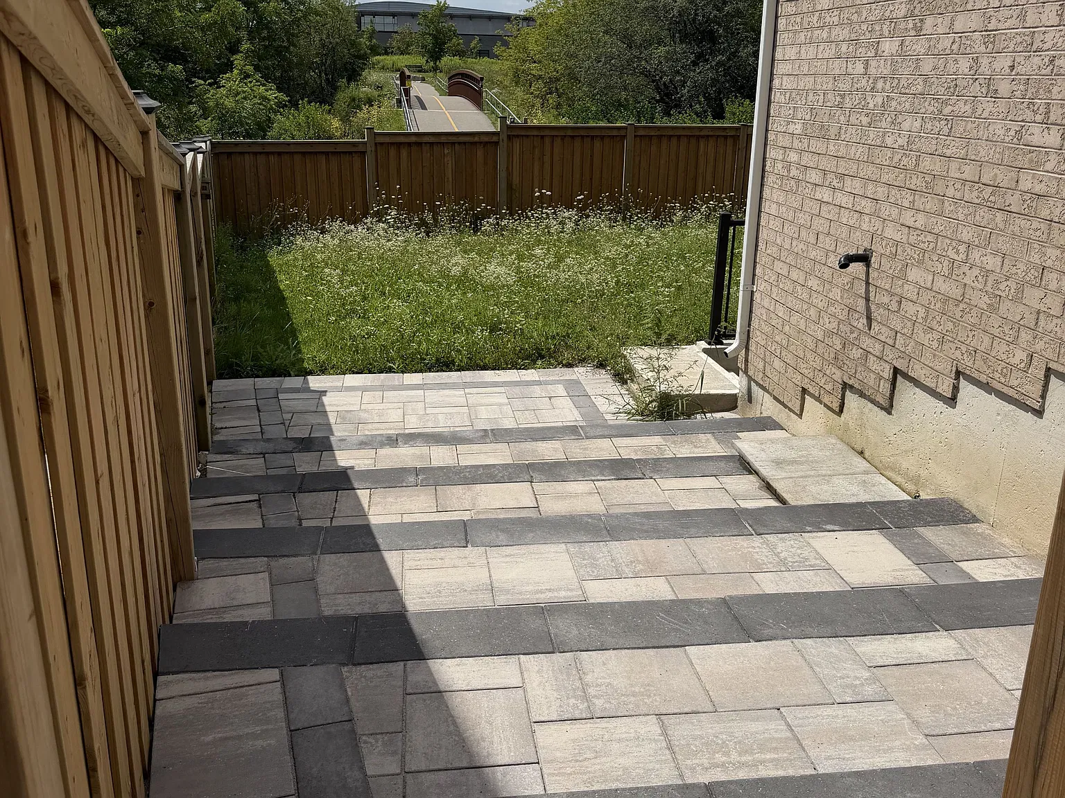 4 bed, $2,300 — Photo 4