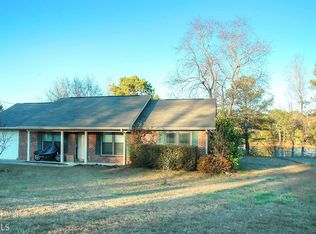 624 S Jeff Davis Dr, Fayetteville, GA 30215