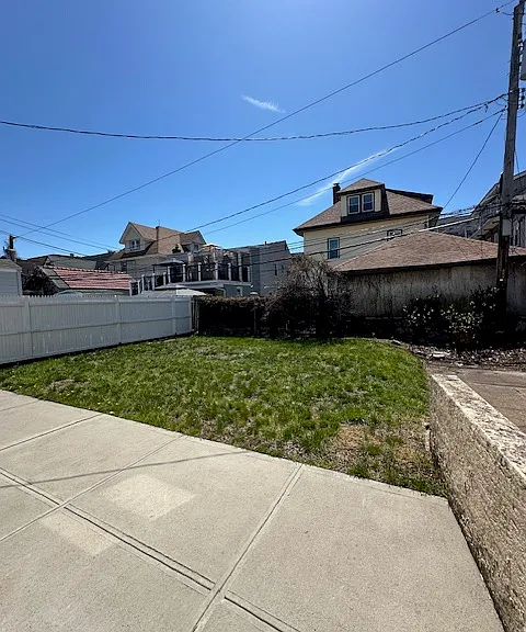 234 W Market St #2 — Photo 3