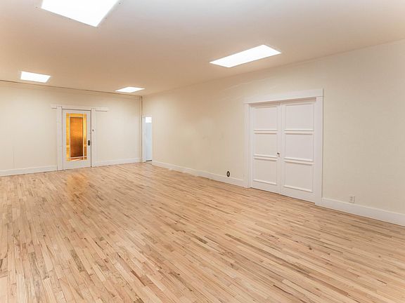 3rd image of 639 7th St