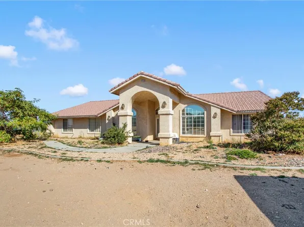 8755 Kittering Rd, Oak Hills, CA 92344