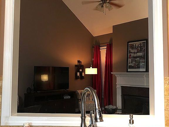 Charming Window to LR