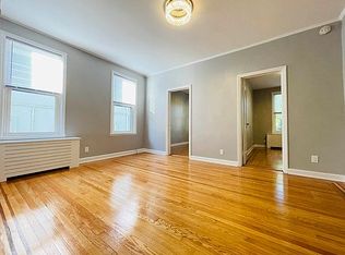 70-22 73rd St #2G, Ridgewood, NY 11385