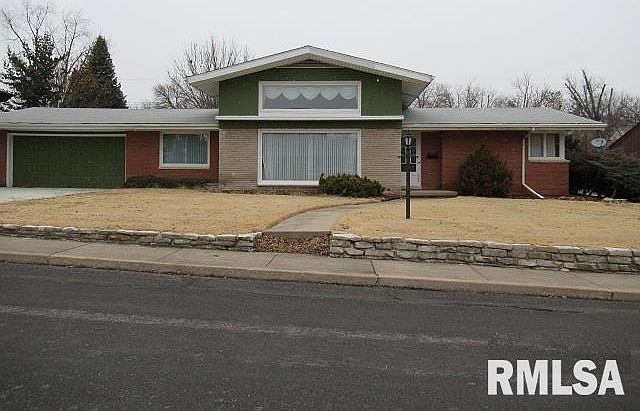 1st image of 505 W Crestwood Dr