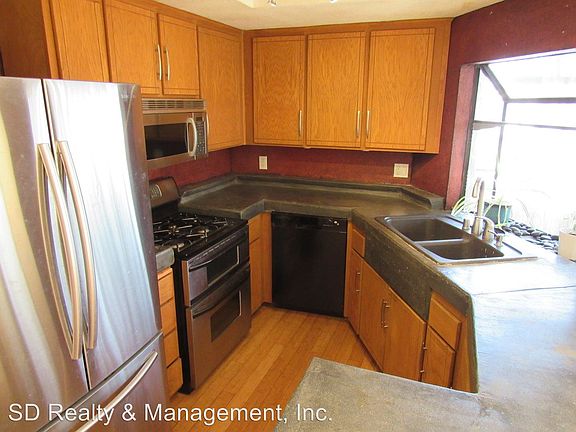 5th image of 2849 East St