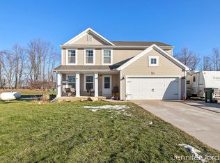 13370 Sunset View Dr NE, Cedar Springs, MI 49319