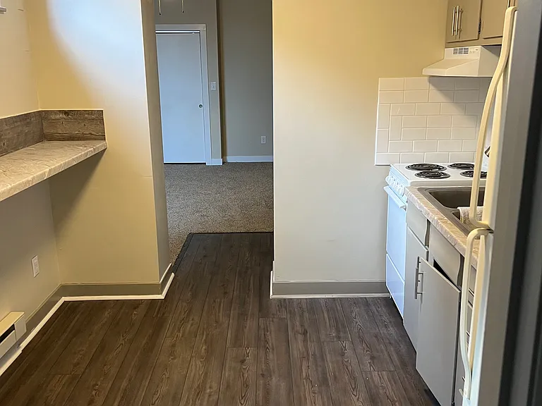 448 Bluff St #3 — Photo 4