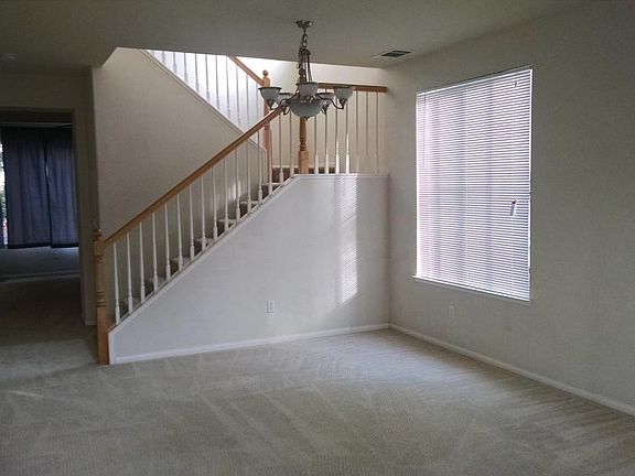 3rd image of 1087 Atherton Dr