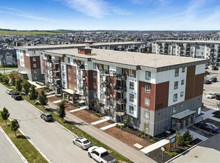 680 Belmont St SW, Calgary, AB T2X 4H7