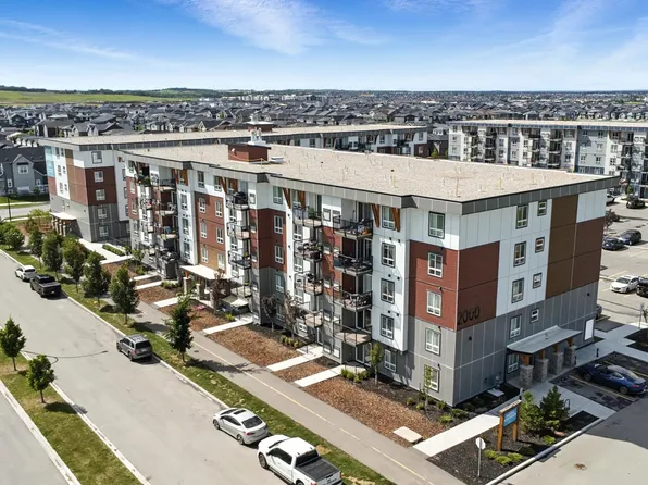 680 Belmont St SW, Calgary, AB T2X 4H7