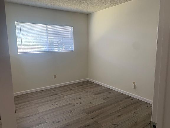 5th image of 4836 Cloverly Ave