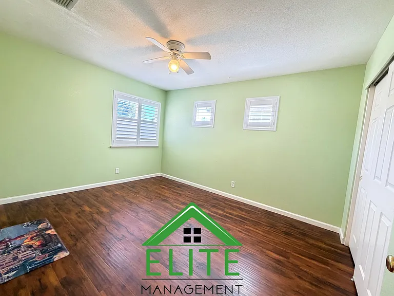 9424 Red Spruce Way — Photo 17