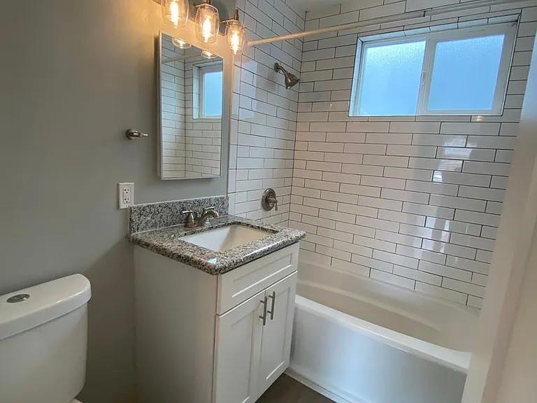 4533 Contour Blvd. — Photo 14