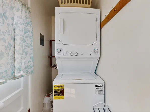 735 Jefferson St NE, Albuquerque, NM 87110