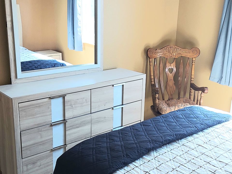 Rose bedroom