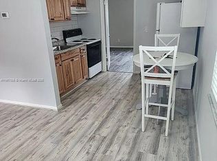 333 SE Martin Ave APT 4, Stuart, FL 34996