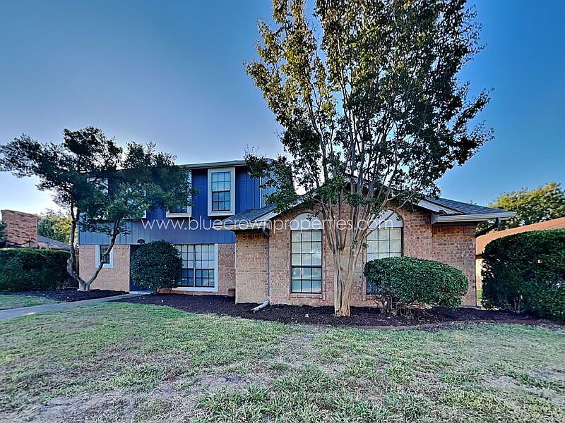 1st image of 1920 Oakbluff Dr